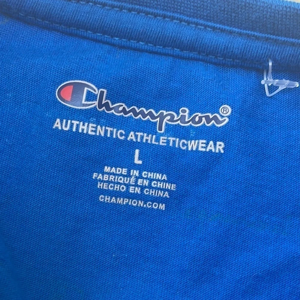 ❤️ CHAMPION Big Boys All Over Print Script Tee Size L